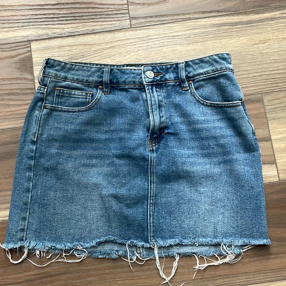 Barely worn Pacsun jean skirt- size 27